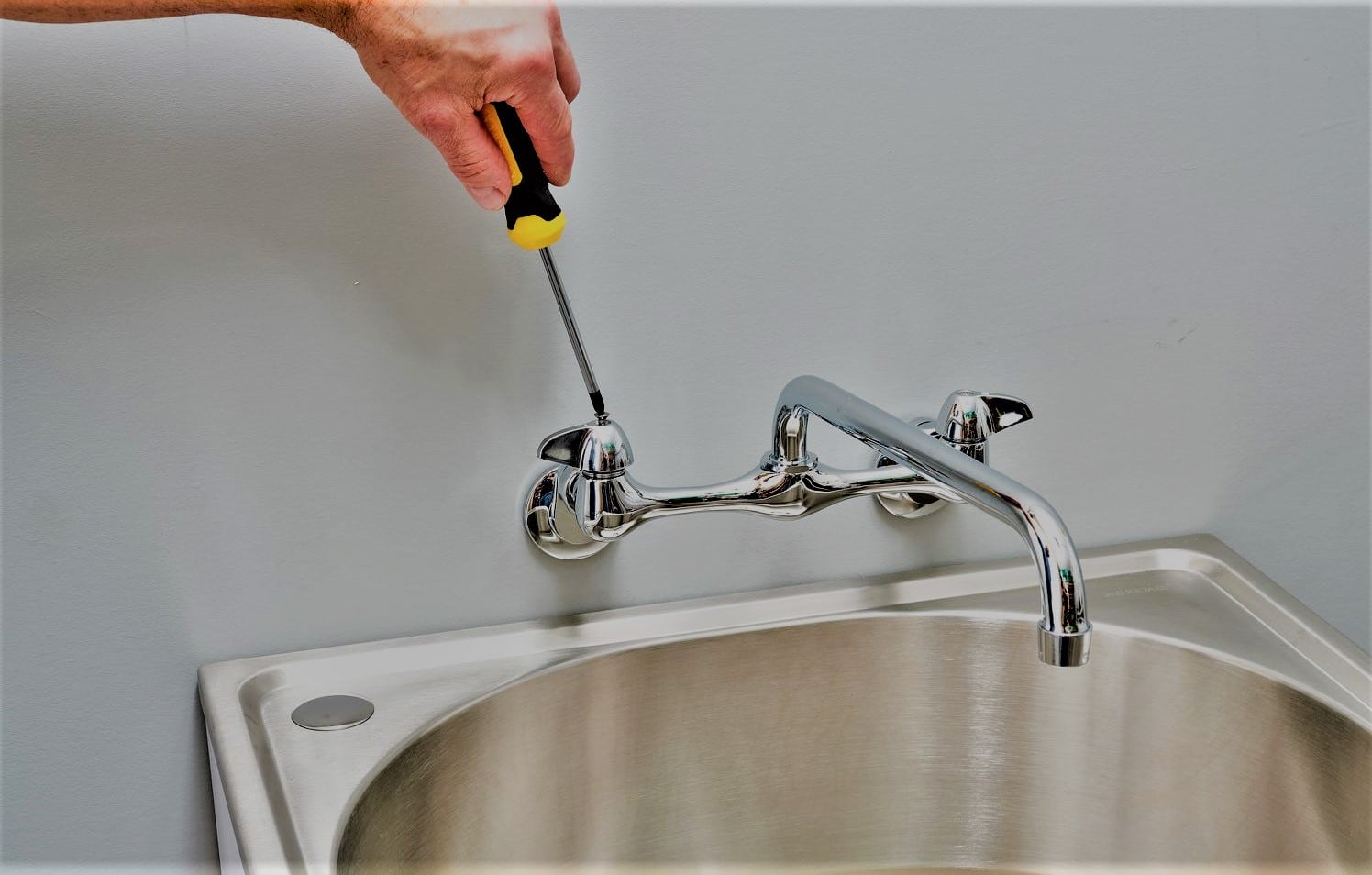 Tutorial for repairing a compression faucet Kitchen Faucet Blog
